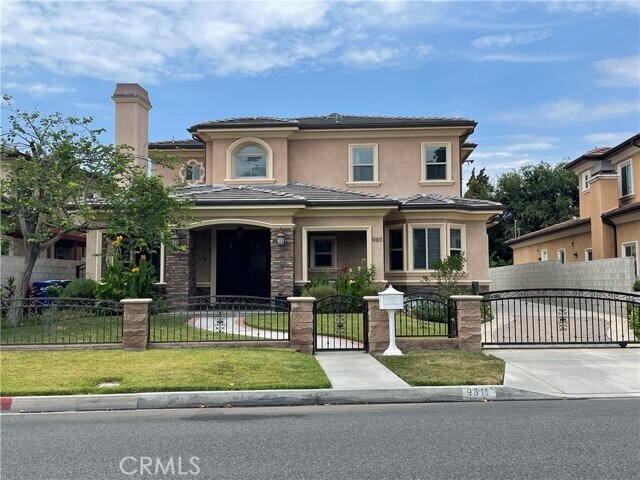 Foto principal - 9811 Broadway