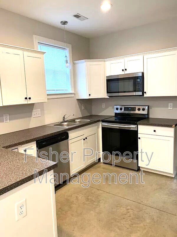 Foto del edificio - 1415 Spotsylvania St