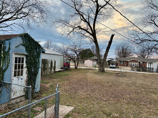 Foto del edificio - 1008 S Mill St