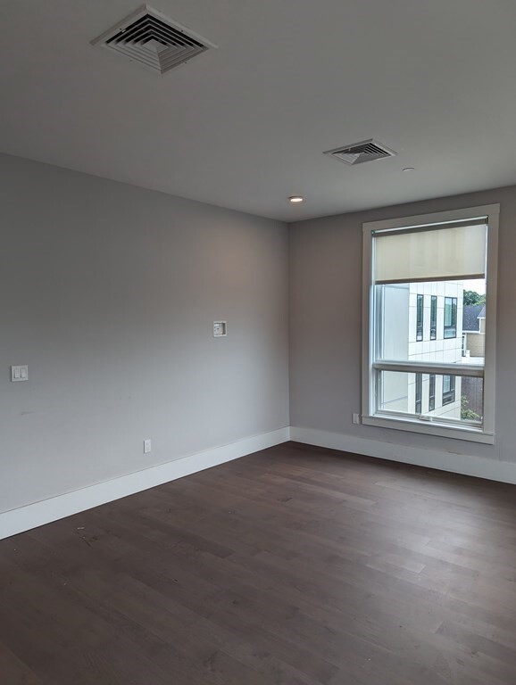 Foto del edificio - 3193 Washington St