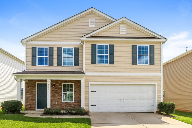 Building Photo - 1933 Eastway Dr
