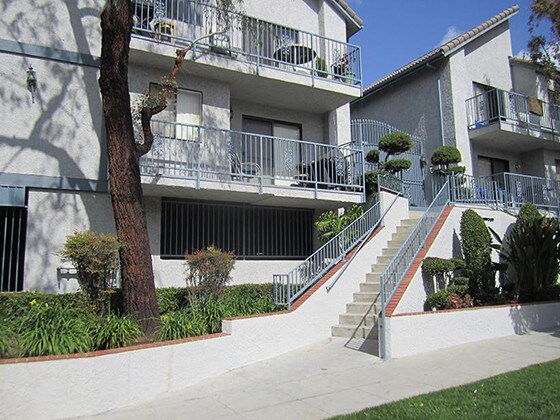 Foto del edificio - 515 E Elmwood Ave