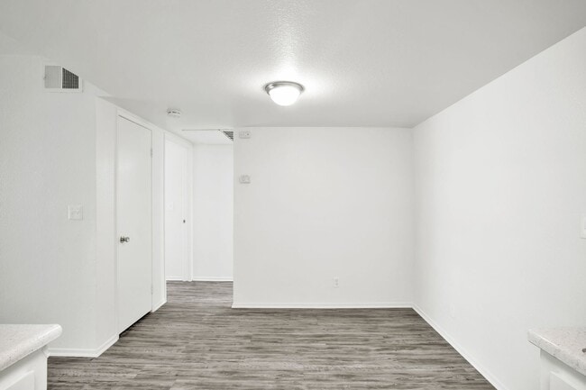 Foto del edificio - 1BD 1BTH A