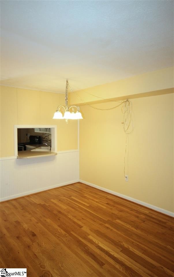Foto del edificio - 2530 E North St