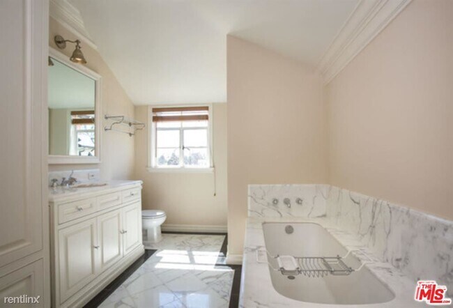 Building Photo - 2 br, 1.5 bath House - 169 S Rodeo Dr