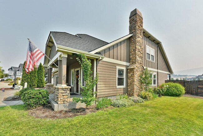 Building Photo - 1145 Ashford Way
