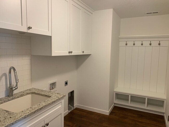 Building Photo - Post Falls Rancher