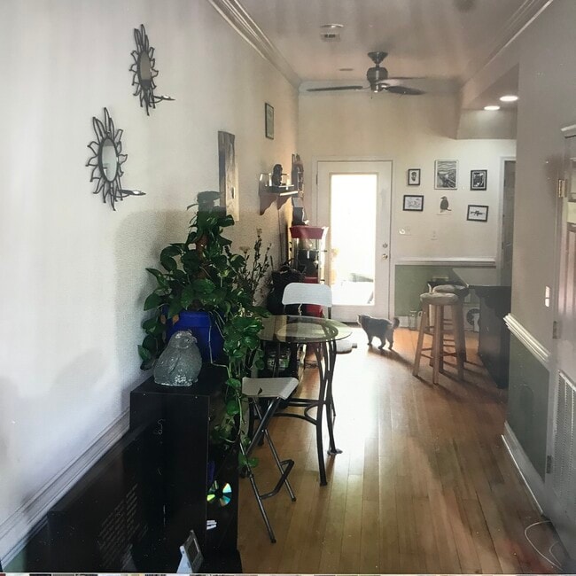 View of kitchen - 907 Kinney St
