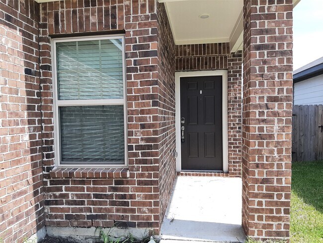 Building Photo - 919 Redinger Ridge Dr