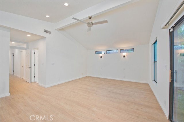 Foto del edificio - 5106 Enfield Ave