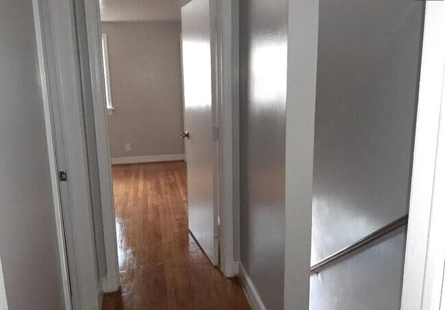 Building Photo - 5431 Remuda Dr