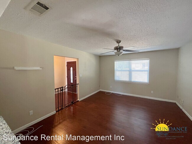 Building Photo - 4 br, 3 bath House - 613 32nd Street