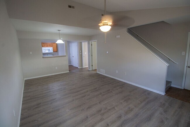 Building Photo - 1401-1403 Bodie Dr