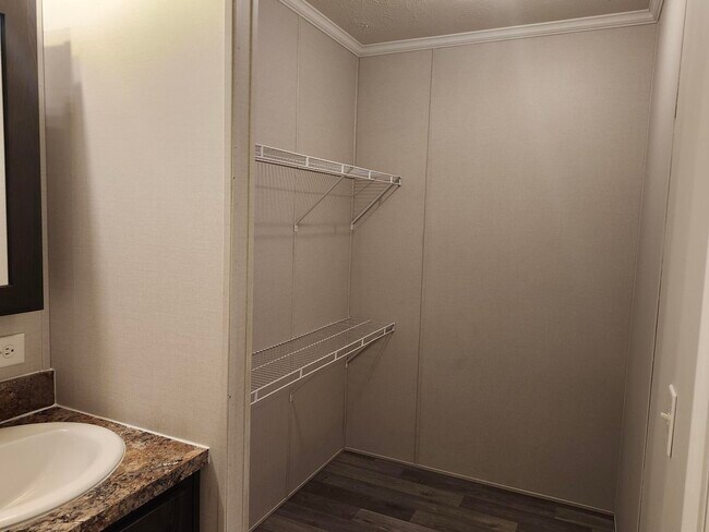 Building Photo - 28 Cardinal Hill Dr