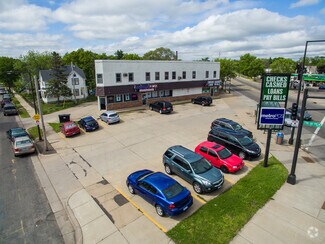 Building Photo - 670 7th St W