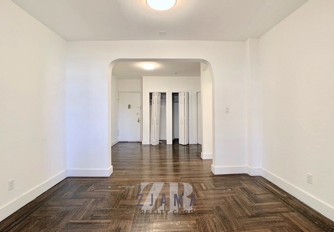 Foto del edificio - 283 Albany Ave