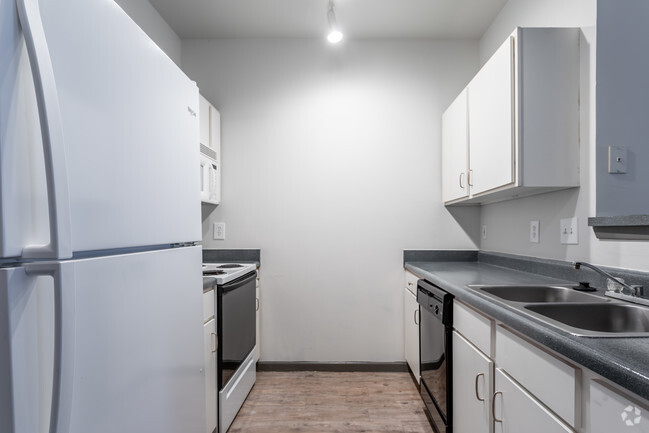 1BR, 1BA - 674 SF - A1 - Link at Plano