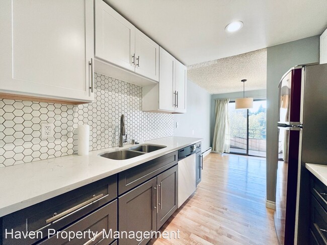 Building Photo - 2 br, 1.5 bath House - 12400 74th AVE S  #26