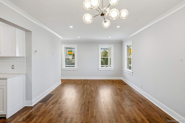 Foto del edificio - 71 Henry Ave