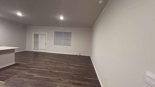 Building Photo - 2213 Blue Monarch Dr