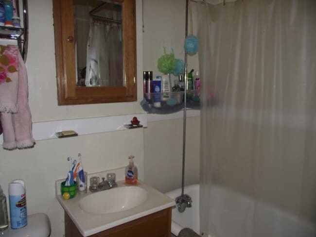 Building Photo - 220 South St