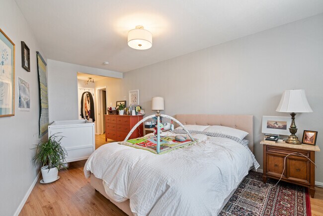 Foto del edificio - 130 Grand View Ave