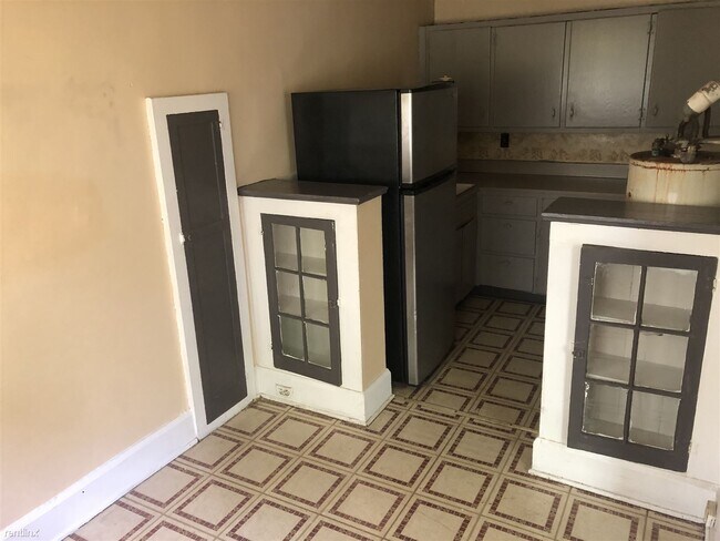 Foto del edificio - 912 McMillon Ave