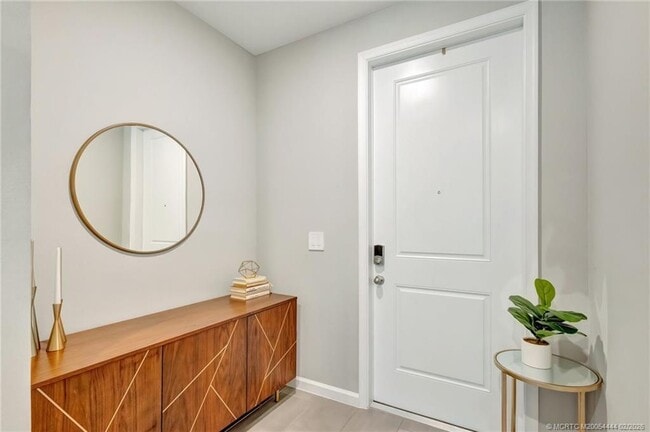 Building Photo - 396 SE Sea Hunt Wy