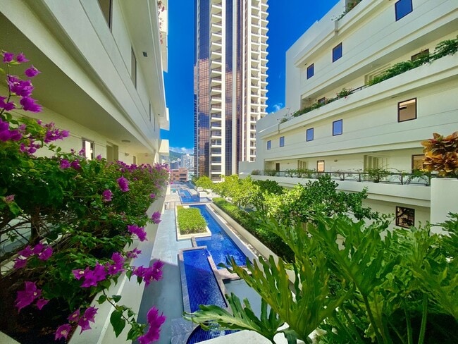 Building Photo - Luxurious 2/2.5/2 bi-level Kakaako apartment at the Imperial Plaza