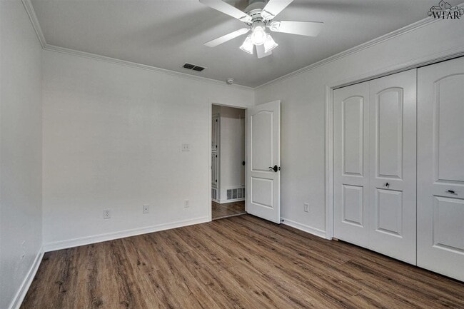 Building Photo - 2717 Shepherds Glen