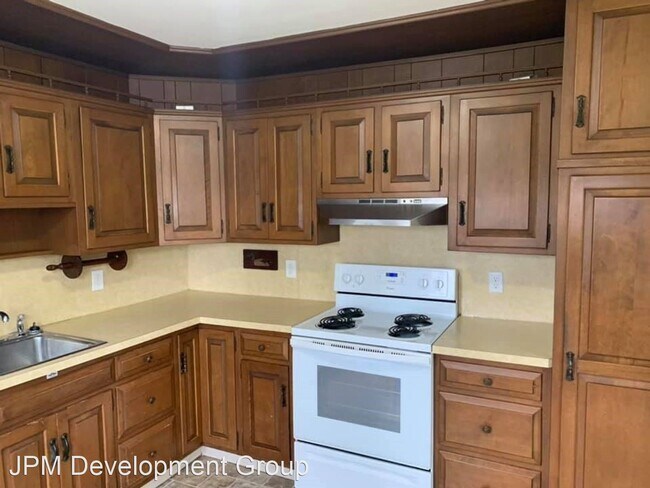 Building Photo - 3 br, 1.5 bath House - 947 Parkside Dr