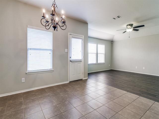 Foto del edificio - 430 Paddock Ln