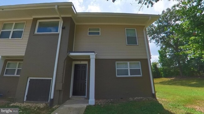 Photo - 2050 Nike Dr Townhome
