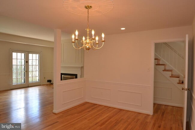 Foto del edificio - 6687 McLean Dr