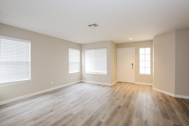 Building Photo - 1837 Monte Alban Dr
