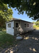 Building Photo - 10 Main Pl