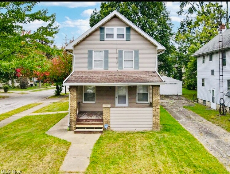67 E Archwood Ave Akron, OH 44301 – photo 1