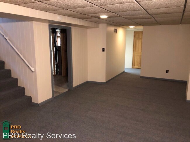Building Photo - 3 br, 1 bath House - 2133 Clear Ave