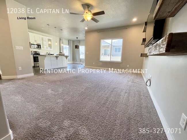 Building Photo - 12038 El Capitan Ln