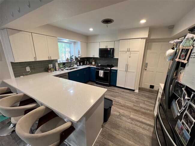 Building Photo - 2111 Cimarron Trail