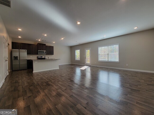 Building Photo - 404 Auburn Station Dr