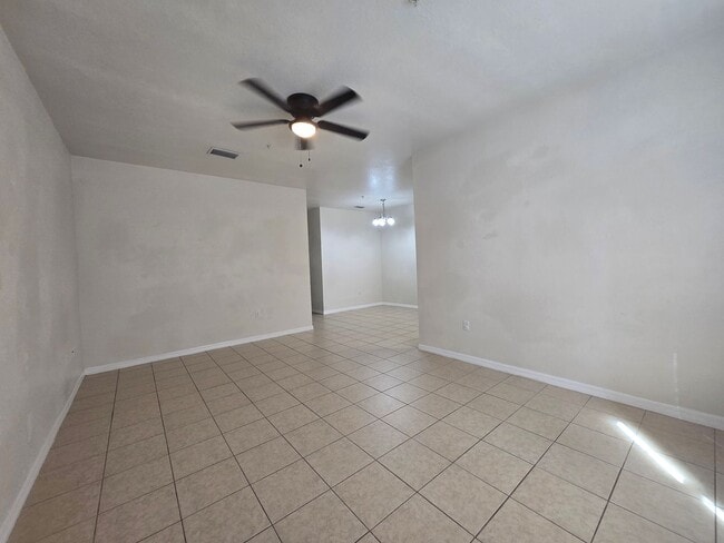 Foto del edificio - 2/2 ( Eagle Trace) Charming, updated townh...