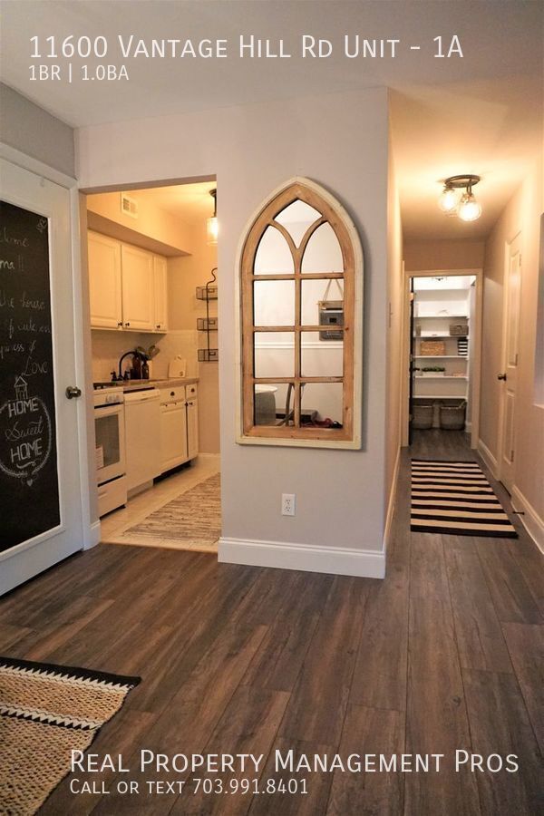 Building Photo - Updated Condo In the Heart of Reston For R...