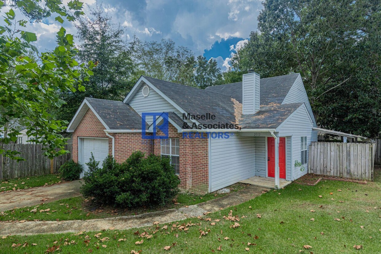 Photo - 2012 Red Oak Dr