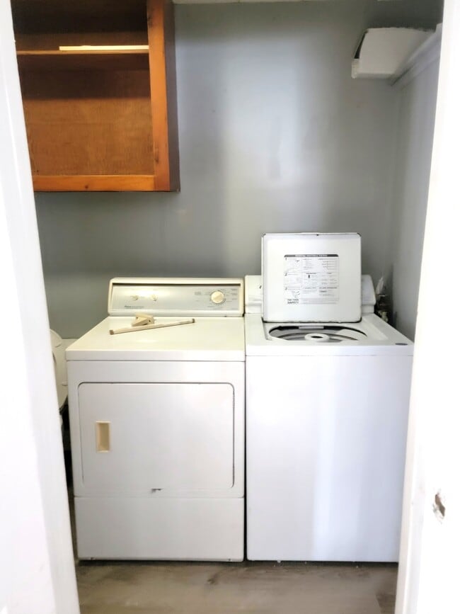 Foto del edificio - 319 N Hugh St