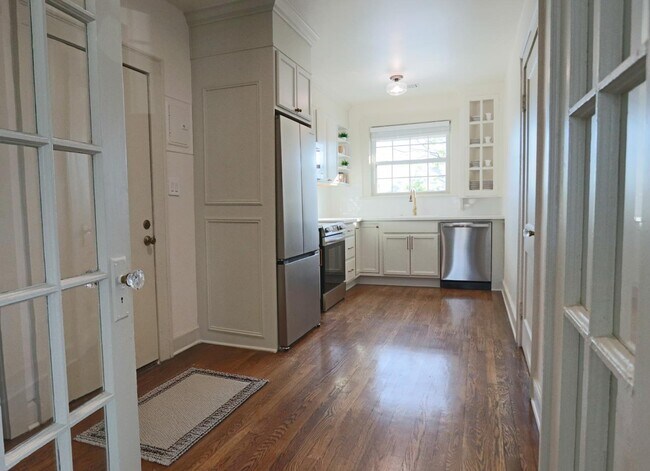 Foto del edificio - 2015 Court Ave