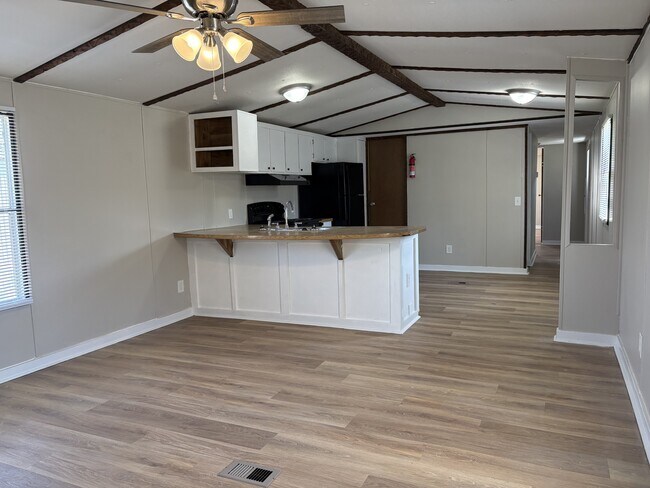 Foto del edificio - 531 Canterbury Ct