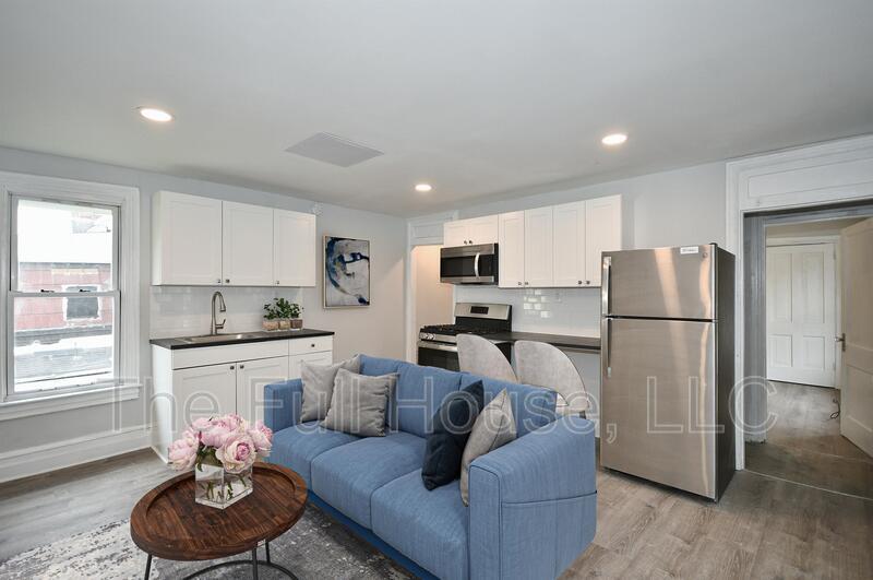 Foto principal - 517 E Railroad Ave