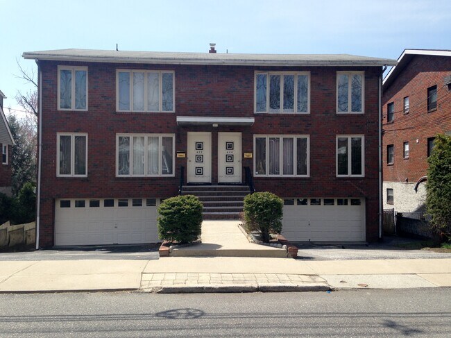 Foto del edificio - 426 Plateau Ave