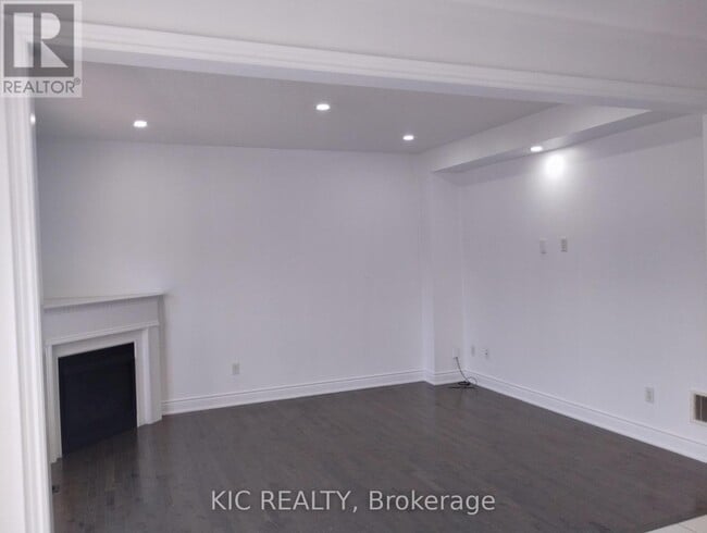 Building Photo - 1461 Lormel Gate Ave